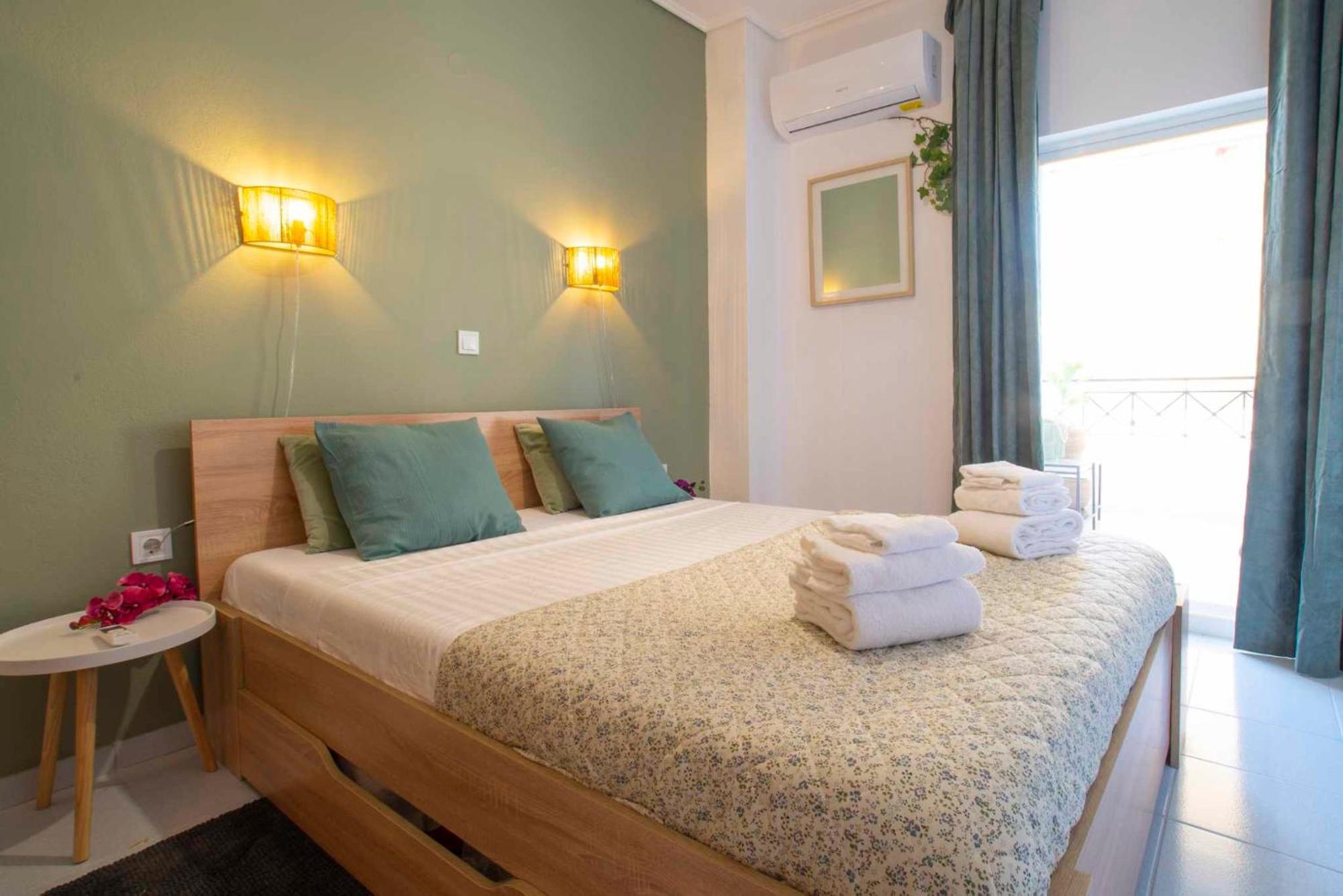 Top Floor Apartment In Chalkís Zewnętrze zdjęcie
